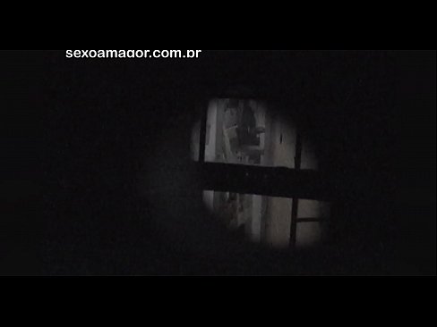 ❤️ Si Blondie ay lihim na nakunan ng video ng isang voyeur ng kapitbahayan na nakatago sa likod ng mga guwang na brick ❤ Anal video sa amin tl.dewporn.ru ❤